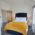 Host & Stay - Hoggarth House